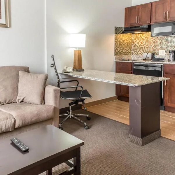 MainStay Suites Pittsburgh Airport, khách sạn ở Imperial