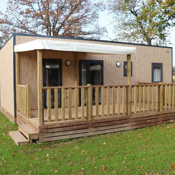 Camping VVF Pontivy, hotel di Pontivy