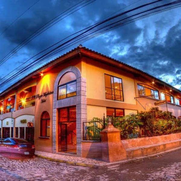 Plaza Magdalena Hotel: Ostumán'da bir otel
