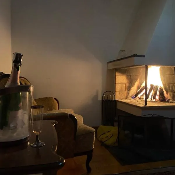 Stockholm City Room for digital Nomads Elegance & Comfort - Tryggt & Privat - Room3, hotel v destinaci Täby