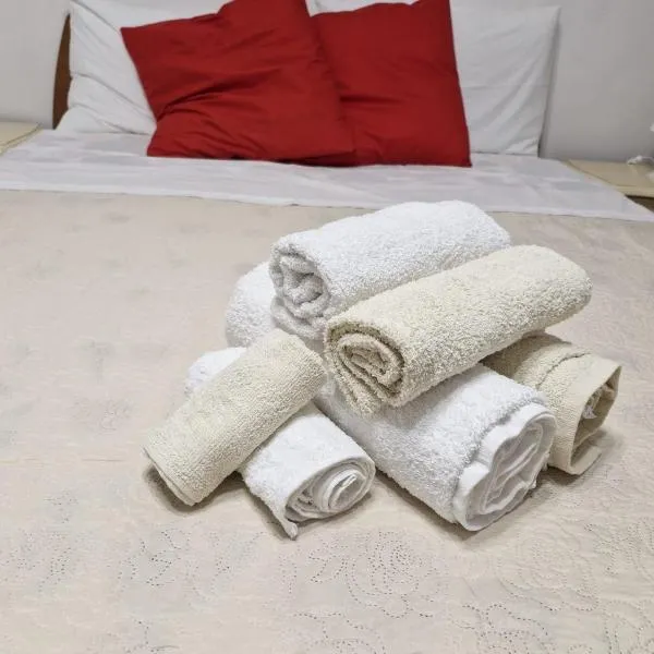 Pietra su Pietra Casa Vacanze, hotel v destinaci Alezio