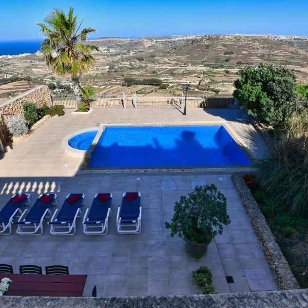 Ta Perelli, hotel in Żebbuġ