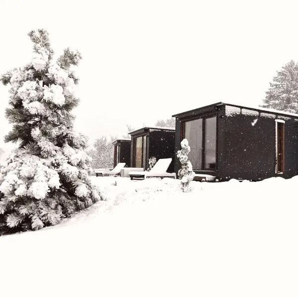 Casa Slarku - Luxury Container Houses，米什科爾茨的飯店