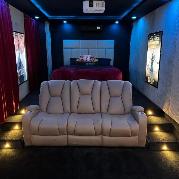Cinéma & Jacuzzi, hotel in Vienne