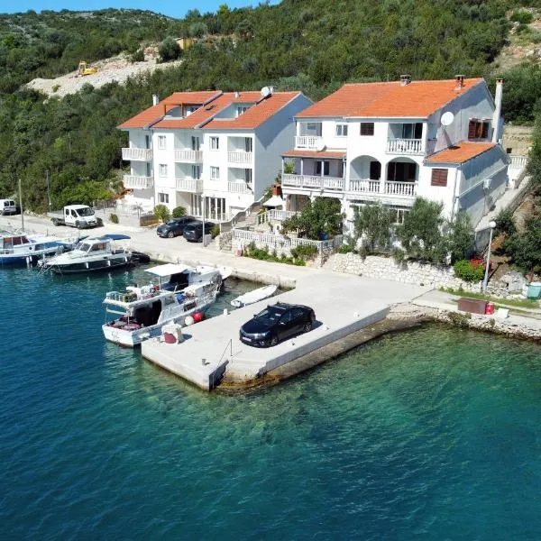 Apartments and rooms by the sea Zaglav, Dugi otok - 8144, hotel en Sali
