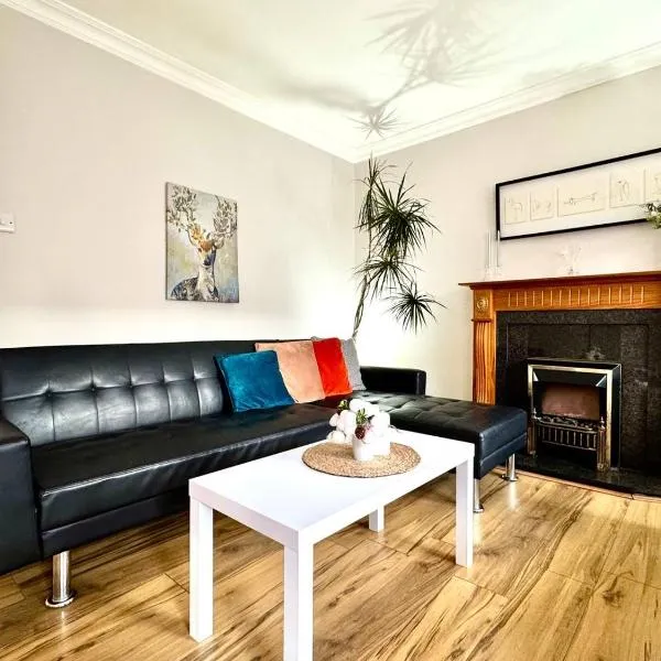 Central 2BD Townhouse in the Heart of Dublin 1, hotel in Dublin