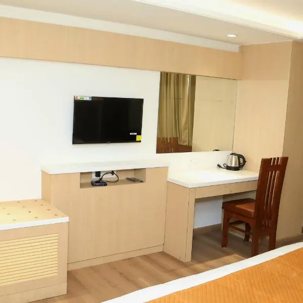 Hotel Radiance, hotel v destinaci Bareilly