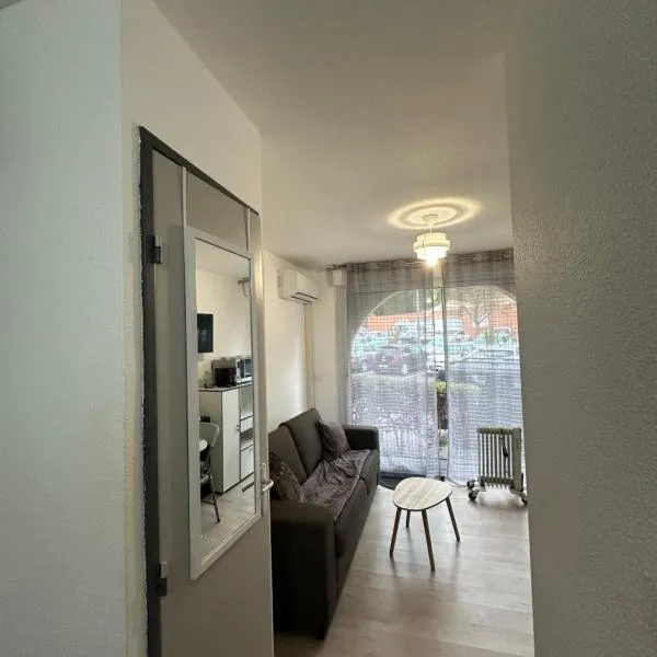 Studio en RDC, climatisé – hotel w mieście Lamalou-les-Bains