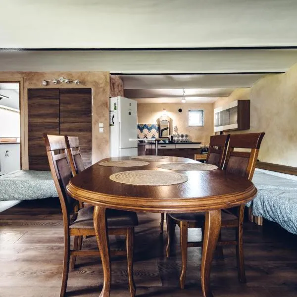 Kogutowo Agroturystyka MPR, hotel v destinaci Wietrzychowice