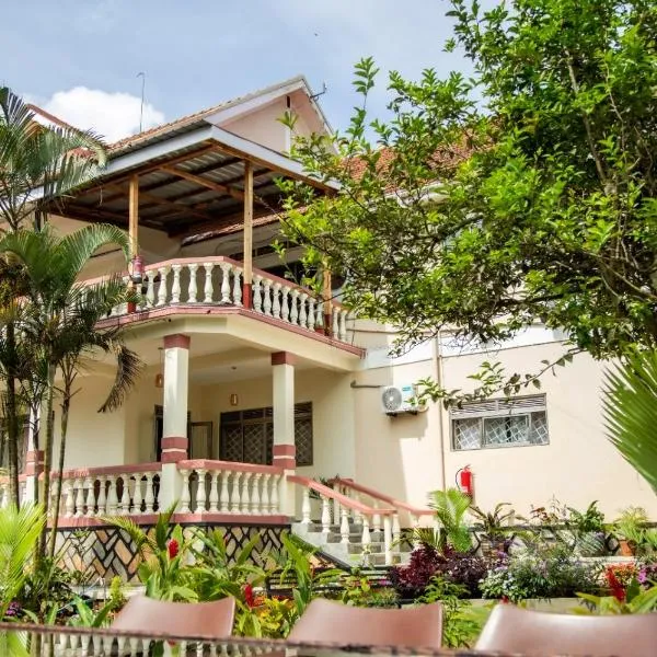 Lakeshore Bed and Breakfast, hotel v destinaci Entebbe
