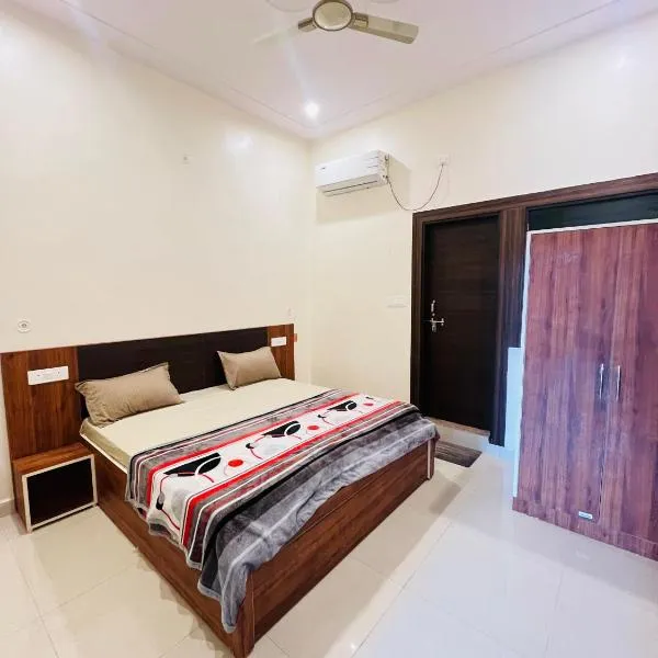 Shri Radha Kunj Vrindavan, hotel v destinaci Vrindavan