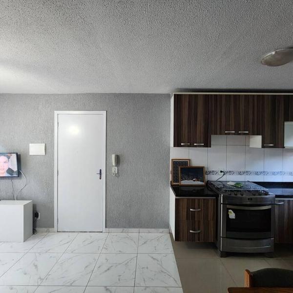 Lindo Apto Térreo Relaxante com Garagem - Foto 3