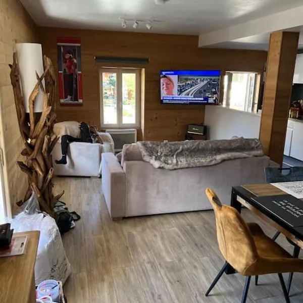 Top emplacement Idéal famille Succès et cosy โรงแรมในเลส์เดอซาลป์