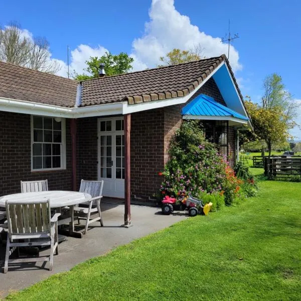 Bay of Islands Crossroads Homestay B&B, hotel in Pakaraka
