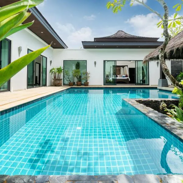 Laguna luxury pool villa 3 bedroom, hotel in Phuket