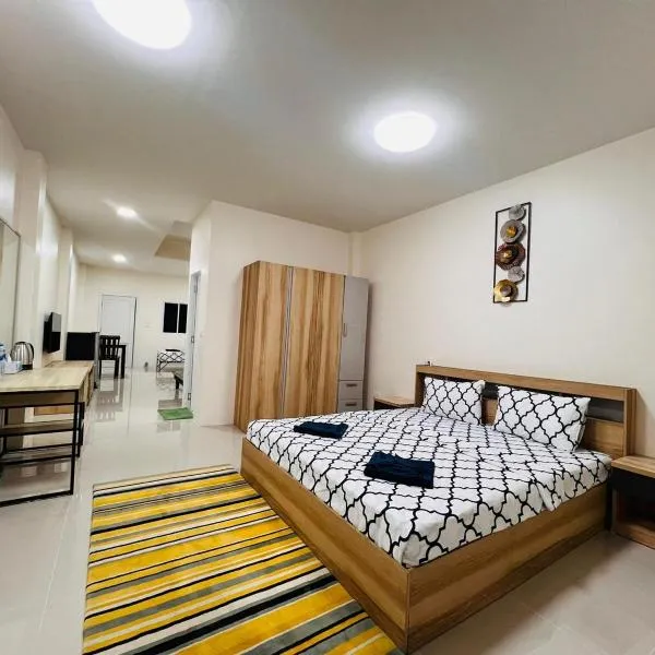 Vista Residence Patong, hotel in Patong Beach