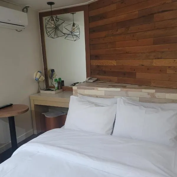 Yeoju Picnic Motel, hotel v destinaci Yeoju