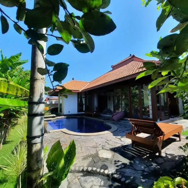 Medewi Beachfront Getaway, hotel v destinaci Pulukan
