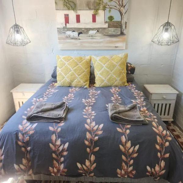 Volgenoeg Self Catering Family Unit, hotel in Oudtshoorn