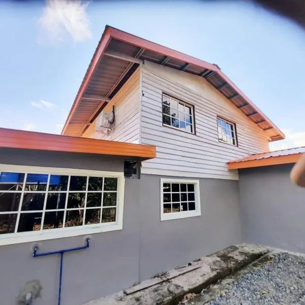 Eskol Valley Cottage, hotel in Ranau