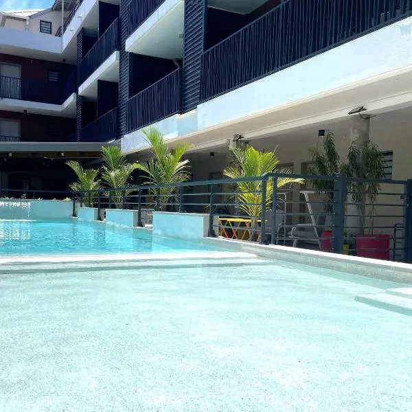 HÔTEL LE TERRE SAINTE, hotel v destinaci Saint-Pierre