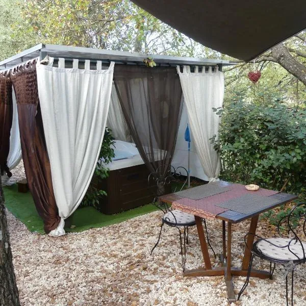 Au Cabanon Chez Nath - chbre d'hôtes, hotel in Varages