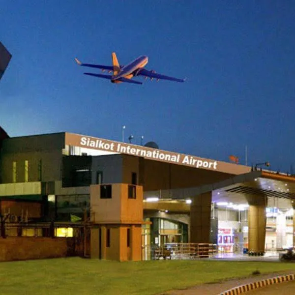 Sialkot International Airport Guesthouse, hotel v destinaci Sambriāl