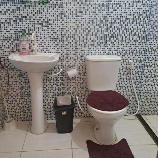 Suítes Privativas à 100m da Praia "NÃO É CASA INTEIRA" - Foto 3