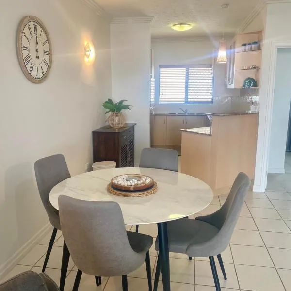 Marina Views On Melton 107-3 Melton Terrace, Townsville, Hotel in Townsville
