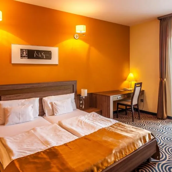 Sándor Hotel, hotel di Pecs