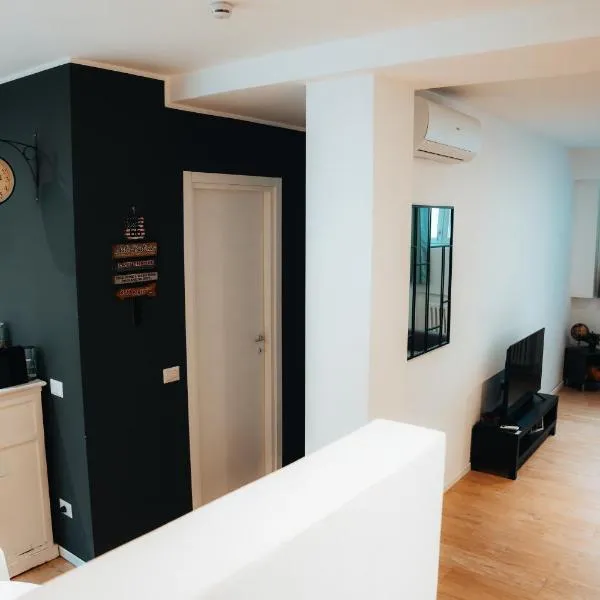 Home sweet home san siro, hotel in Milaan