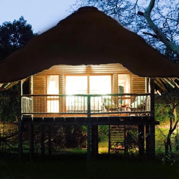 Ubizane Zululand Tree Lodge, hotel v destinaci Hluhluwe