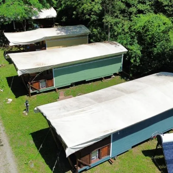Camping RioRequesa, hotel en Campore
