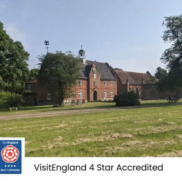 Spixworth Hall Cottages, hotel in Spixworth