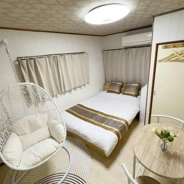 新宿后花园, hotel v Tokiu