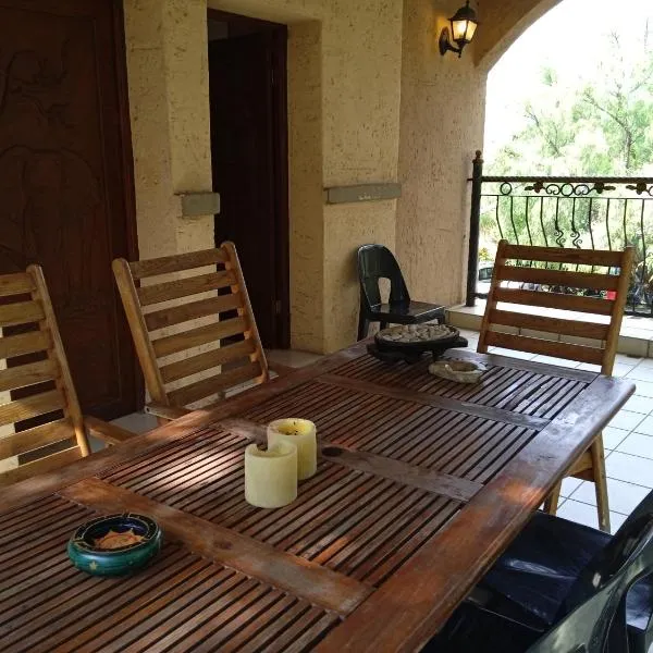 Aloha Lodge 2 Bedroom Apartment near Menlyn Sleeps 4, hotel in Pretoria