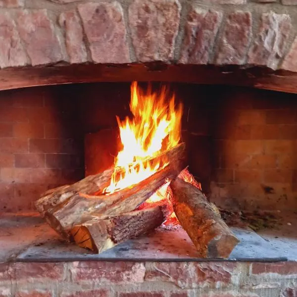 Escale au Salagou, hotel in Le Bosc