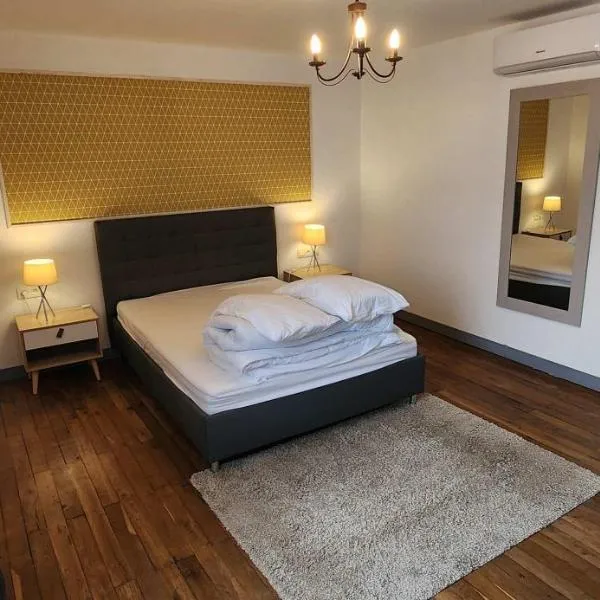 Renovated House with 4 Private Suites, hotel a Saint-Germain