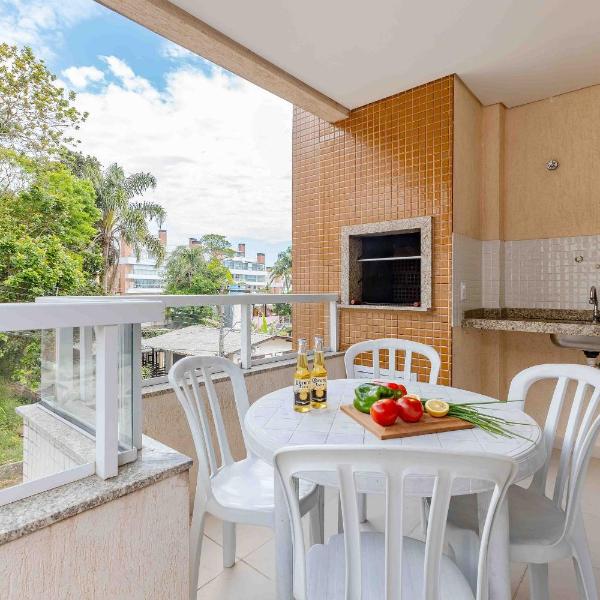 Apartamento a poucos metros da praia de Bombinhas