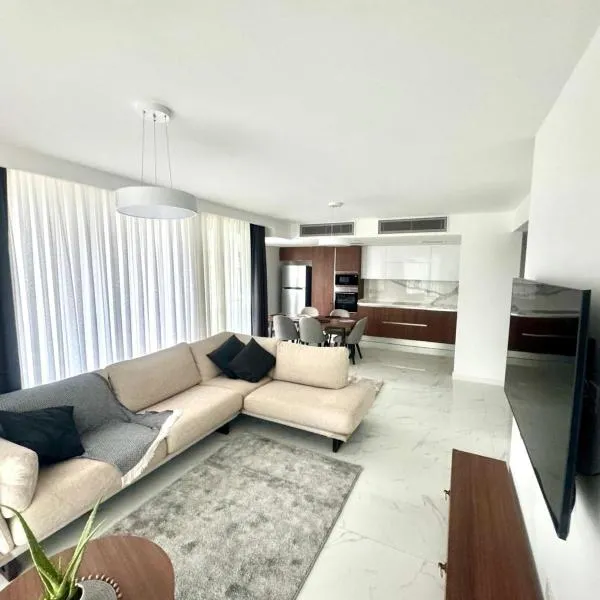 Grand Sapphire Casino & Spa 4 bdr and 3 bdr Iskele: Iskele şehrinde bir otel