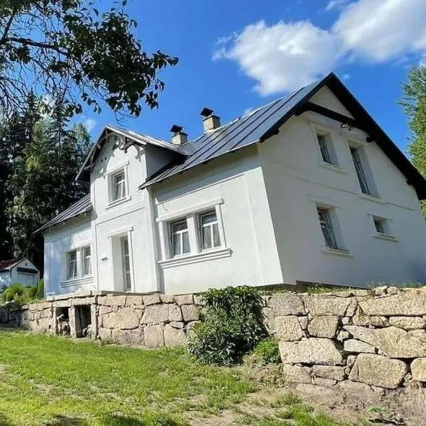 Vila 100klasa, hótel í Nejdek