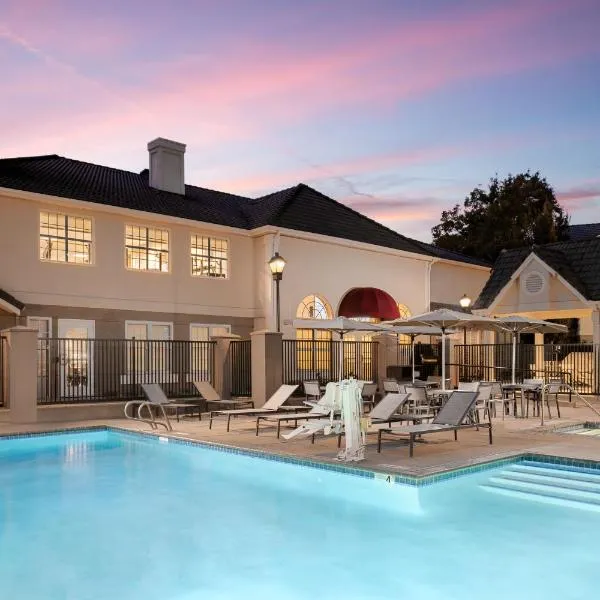 Residence Inn Pleasanton, hotel in Pleasanton