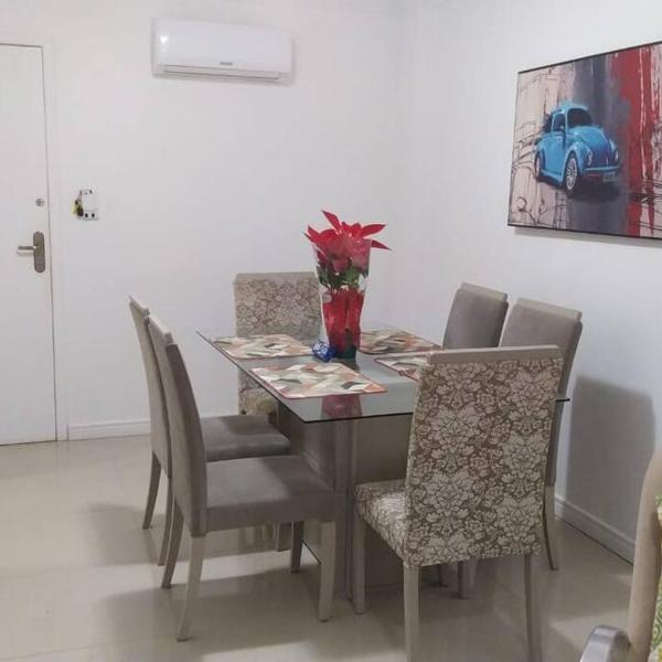 Apartamento quadra mar