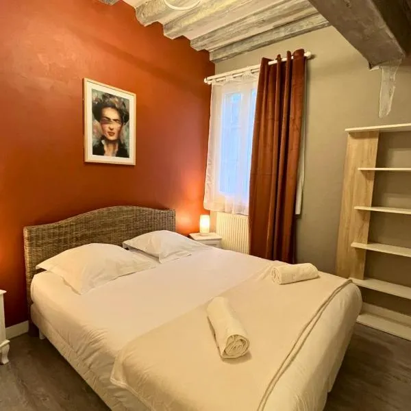 Henri en scène - Charme & Confort en Hypercentre Chartres - Au pied de la Cathédrale, hotel em Chartres