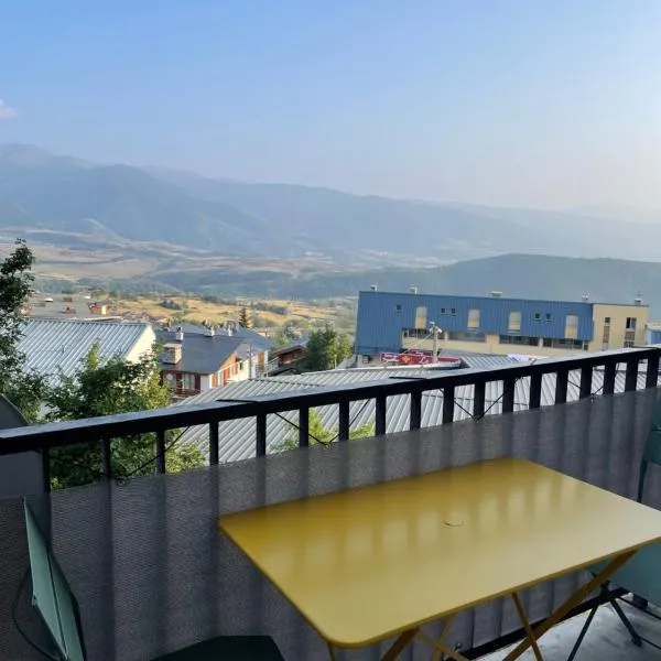 Très bel appartement au centre de Font Romeu, hotel a Font-romeu, Odelló i Vià