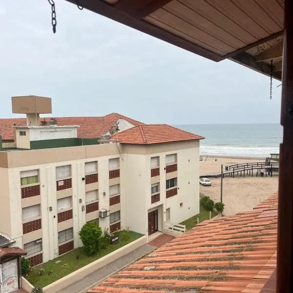 Torrejon 301, hotel in Villa Gesell