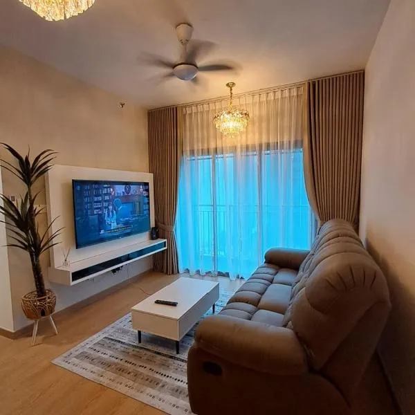 MayaBay Residence Splash Mania Gamuda Cove Homestay by Ara, hotel in Pulau Kempas