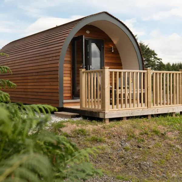 NEW Countryside Farm Pod on Isle of Seil, hotel v destinaci Balvicar