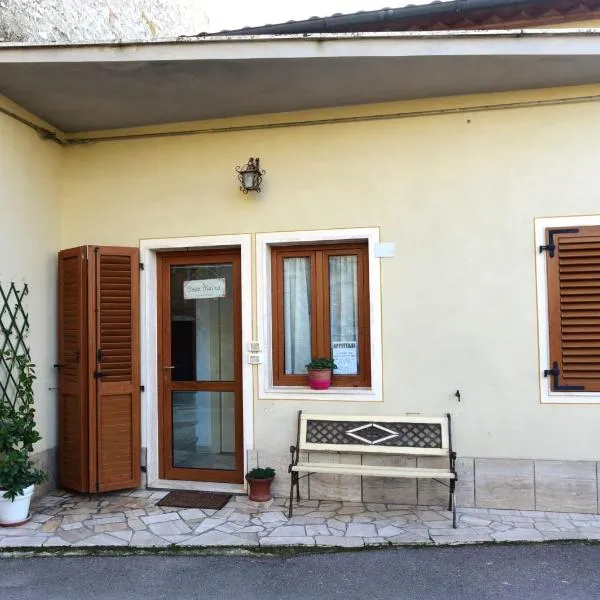 CASA MAIRA IN CENTRO A SATURNIA, hotel v destinaci Saturnia