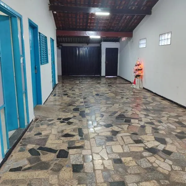 Pousada Roosevelt- suíte 1, hotel v destinaci Uberlândia